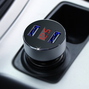 http://thegioidochoioto.vn/upload/images/sanpham/bo-chia-tau/tau-sac-dien-thoai-hyundai-ra-2-cong-usb-loai-tron/tau-sac-dien-thoai-hyundai-ra-2-cong-usb-loai-tron-1-sm.jpg