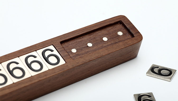 Bảng ghi số điện thoại trên ô tô cao cấp bằng gỗ