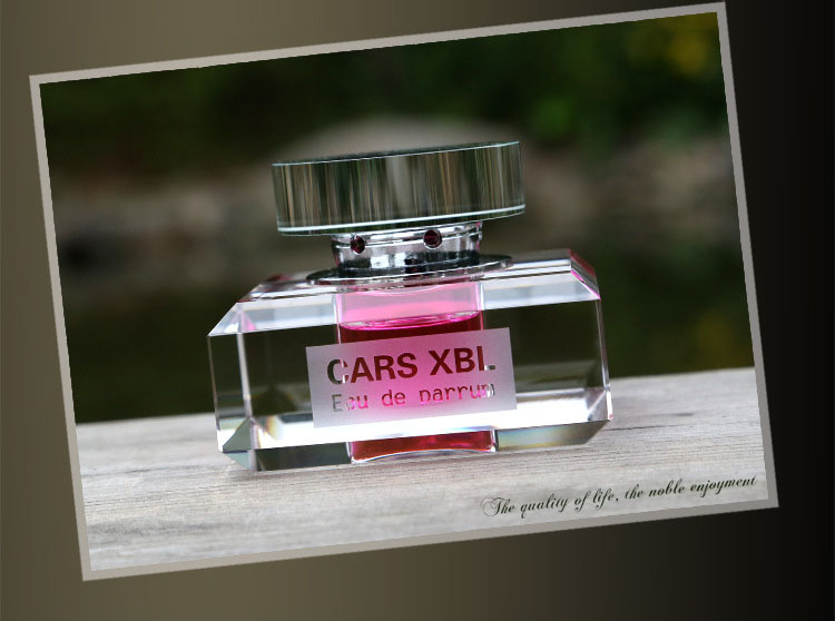 Nước Hoa Ô Tô Pha Lê