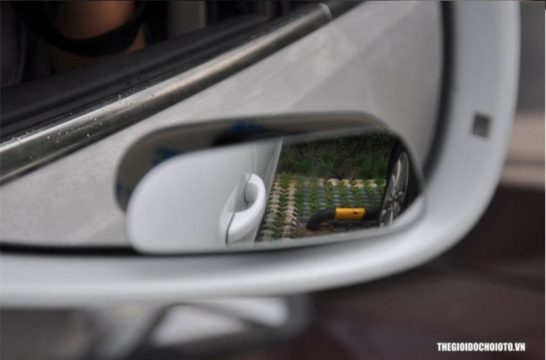 Gương cầu lồi dạng chữ nhật xoay 360 độ gắn gương ô tô (mẫu 4)
