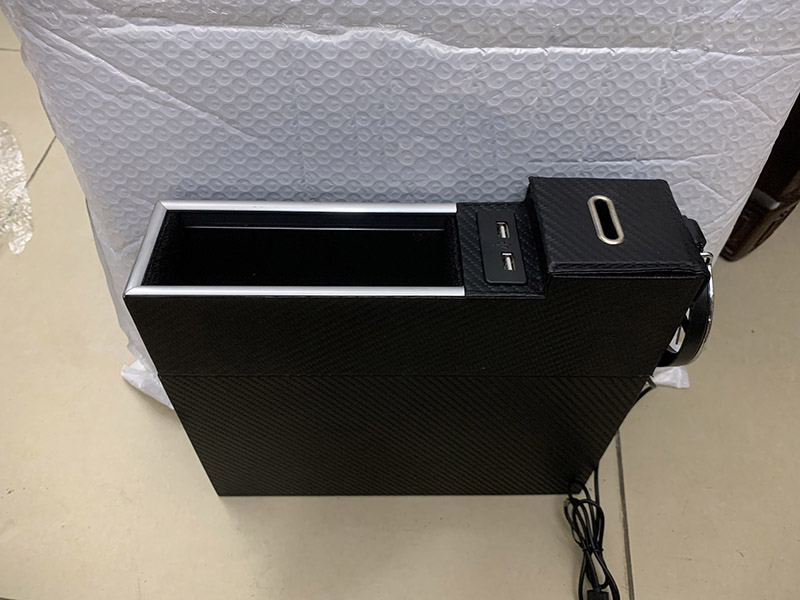 Giảm giá 5 lần từ 450k chỉ còn 90k/chiếc khay đựng đồ khe ghế có usb