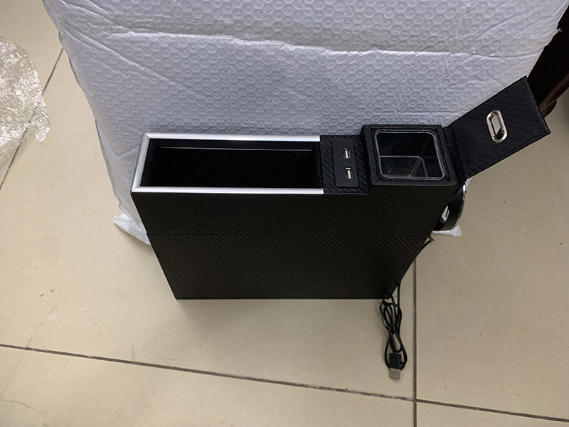 Giảm giá 5 lần từ 450k chỉ còn 90k/chiếc khay đựng đồ khe ghế có usb